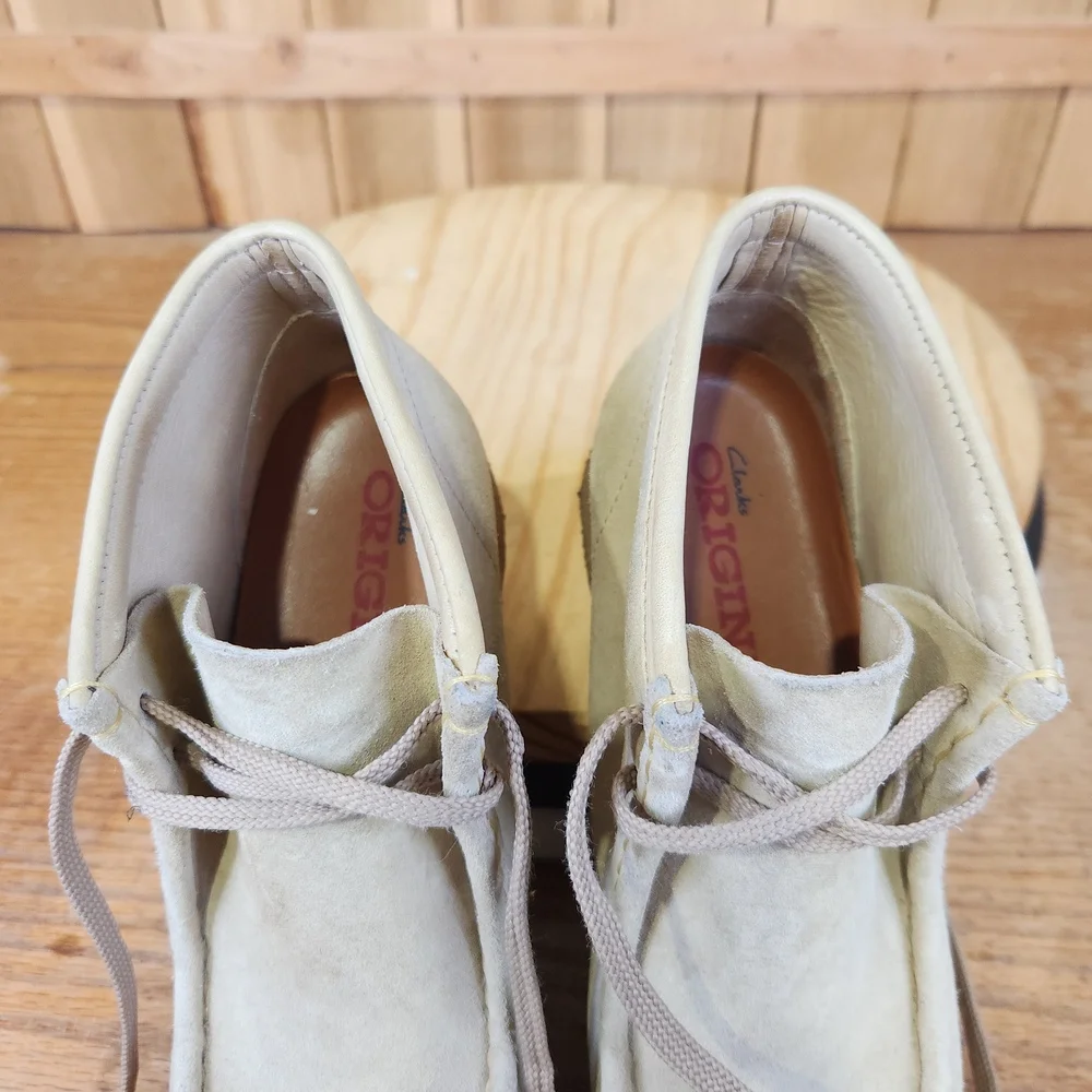 Clarks Originals Wallabee Suede Chukka Boots Mens 8 Beige Leather Crepe Sole
